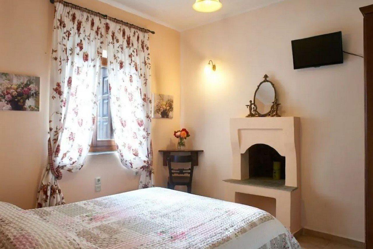 Triantafillies Guesthouse Portaria  Luaran gambar