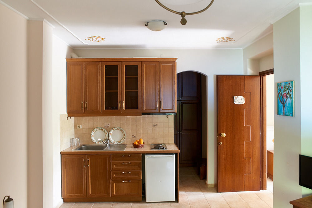 Triantafillies Guesthouse Portaria  Luaran gambar