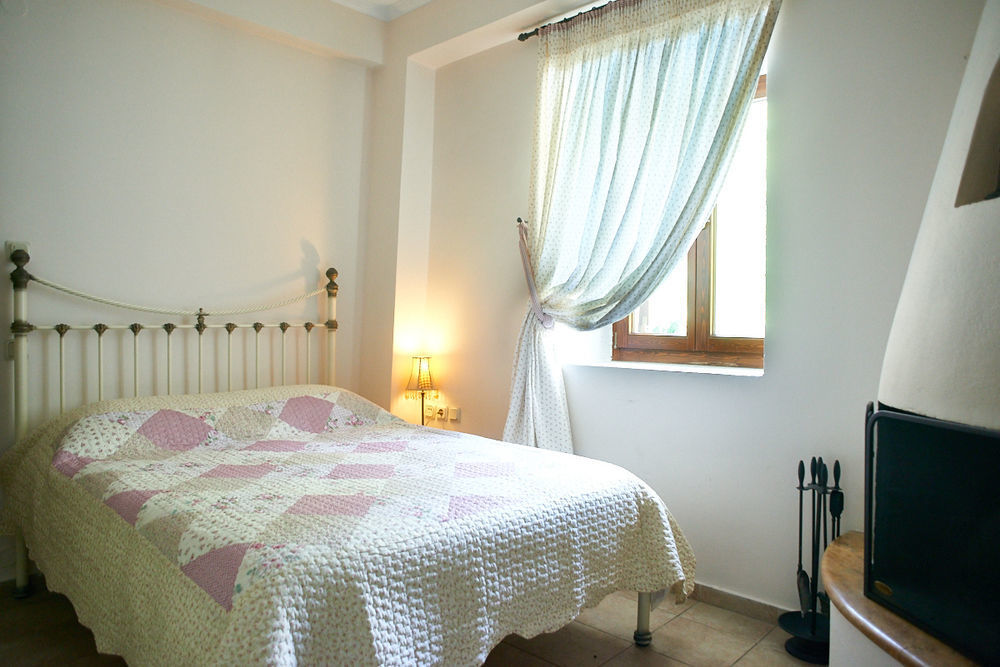 Triantafillies Guesthouse Portaria  Luaran gambar