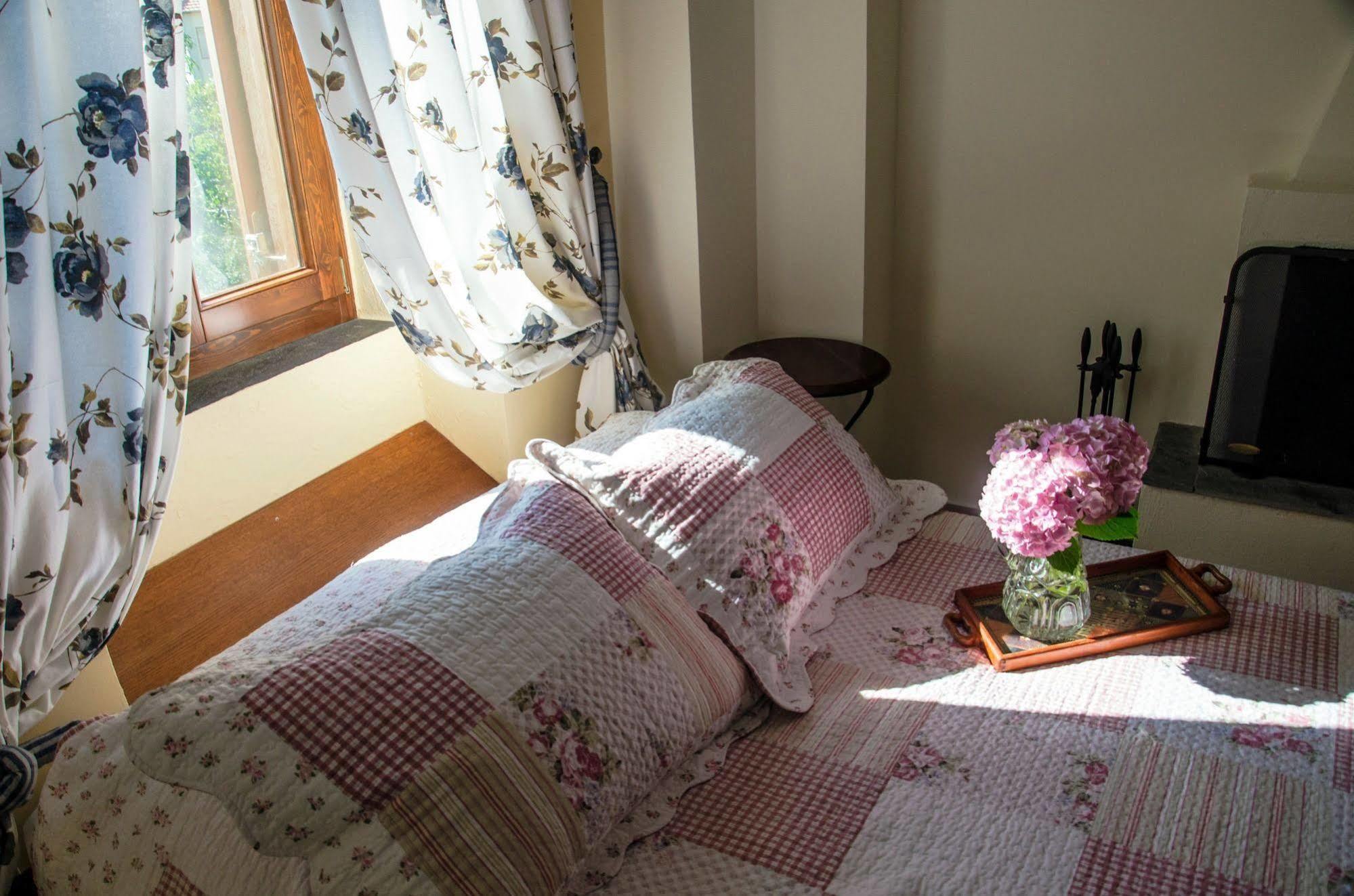 Triantafillies Guesthouse Portaria  Luaran gambar