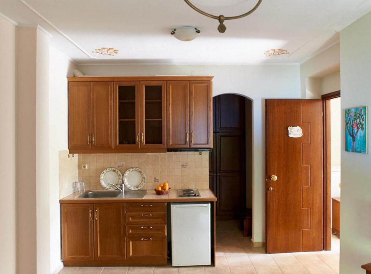 Triantafillies Guesthouse Portaria  Luaran gambar