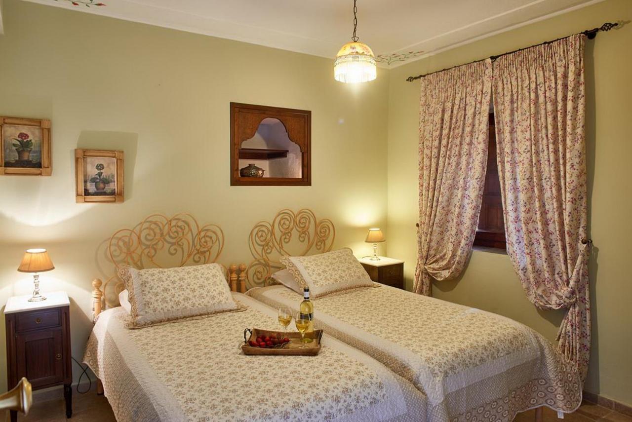 Triantafillies Guesthouse Portaria  Luaran gambar