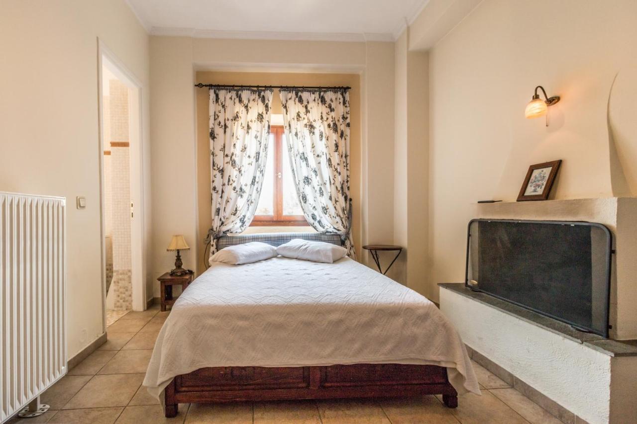 Triantafillies Guesthouse Portaria  Luaran gambar