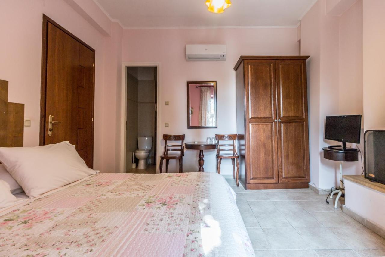 Triantafillies Guesthouse Portaria  Luaran gambar
