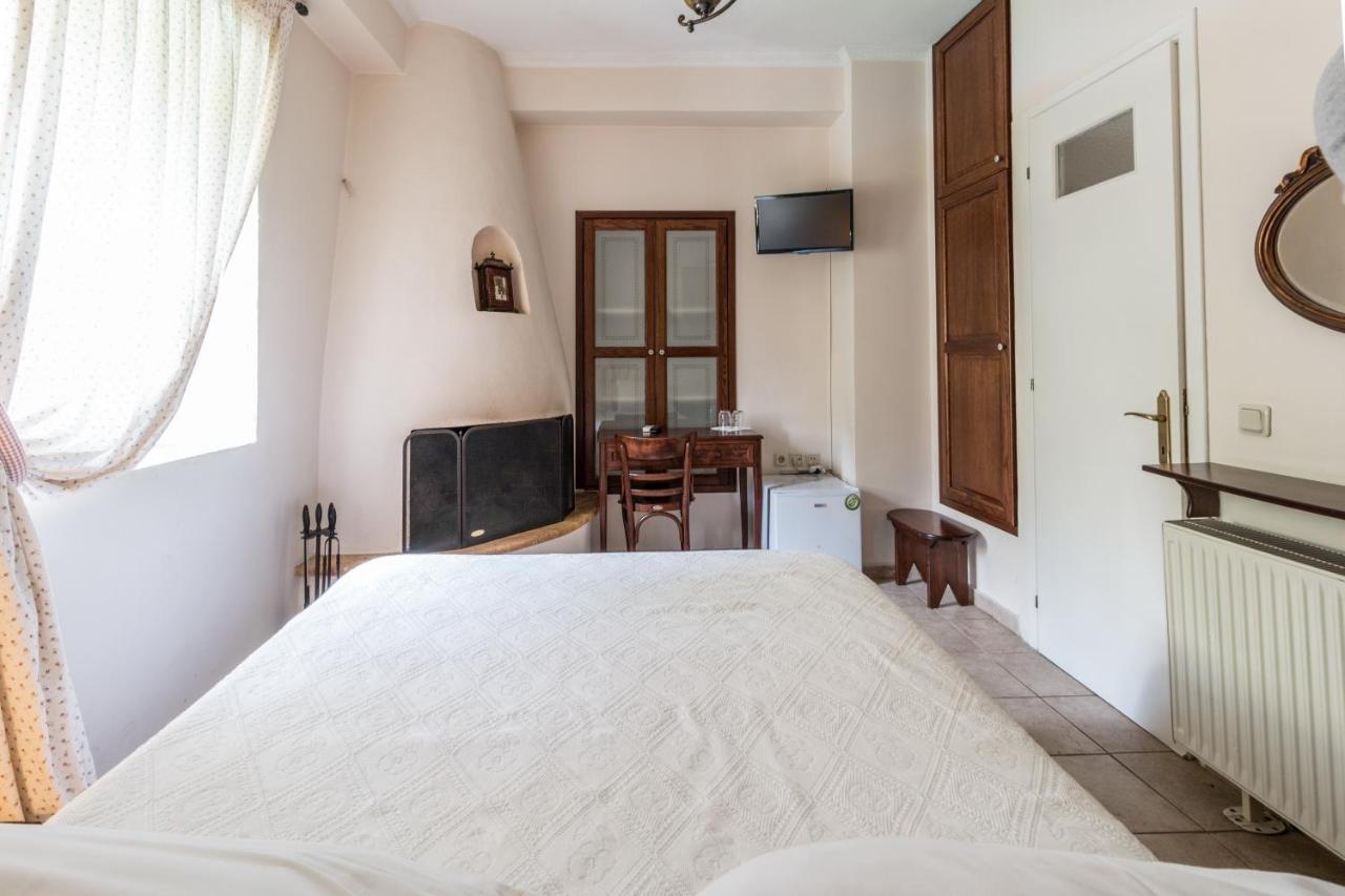 Triantafillies Guesthouse Portaria  Luaran gambar