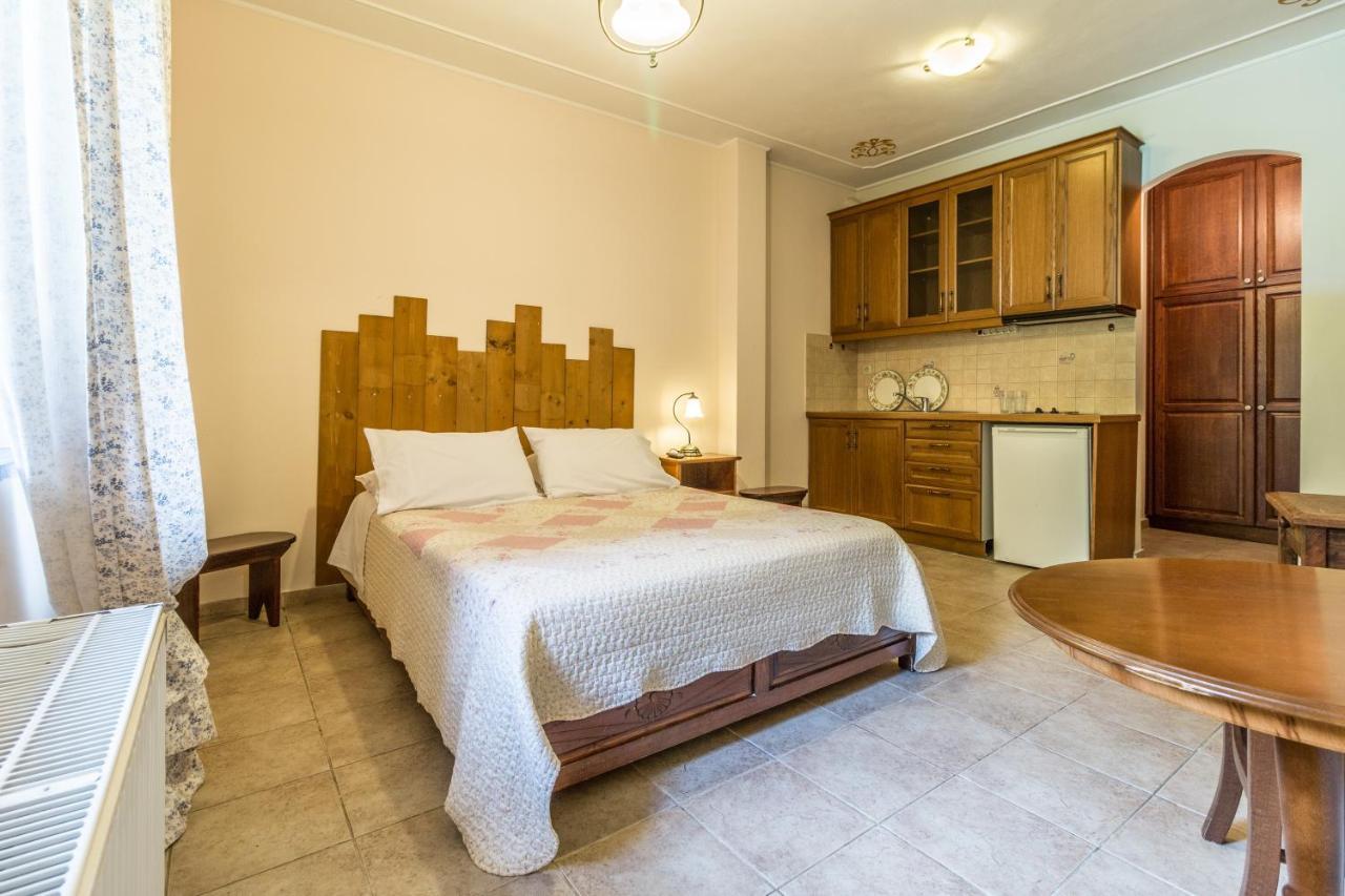 Triantafillies Guesthouse Portaria  Luaran gambar