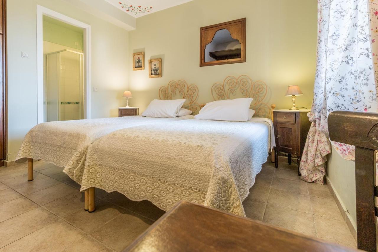 Triantafillies Guesthouse Portaria  Luaran gambar